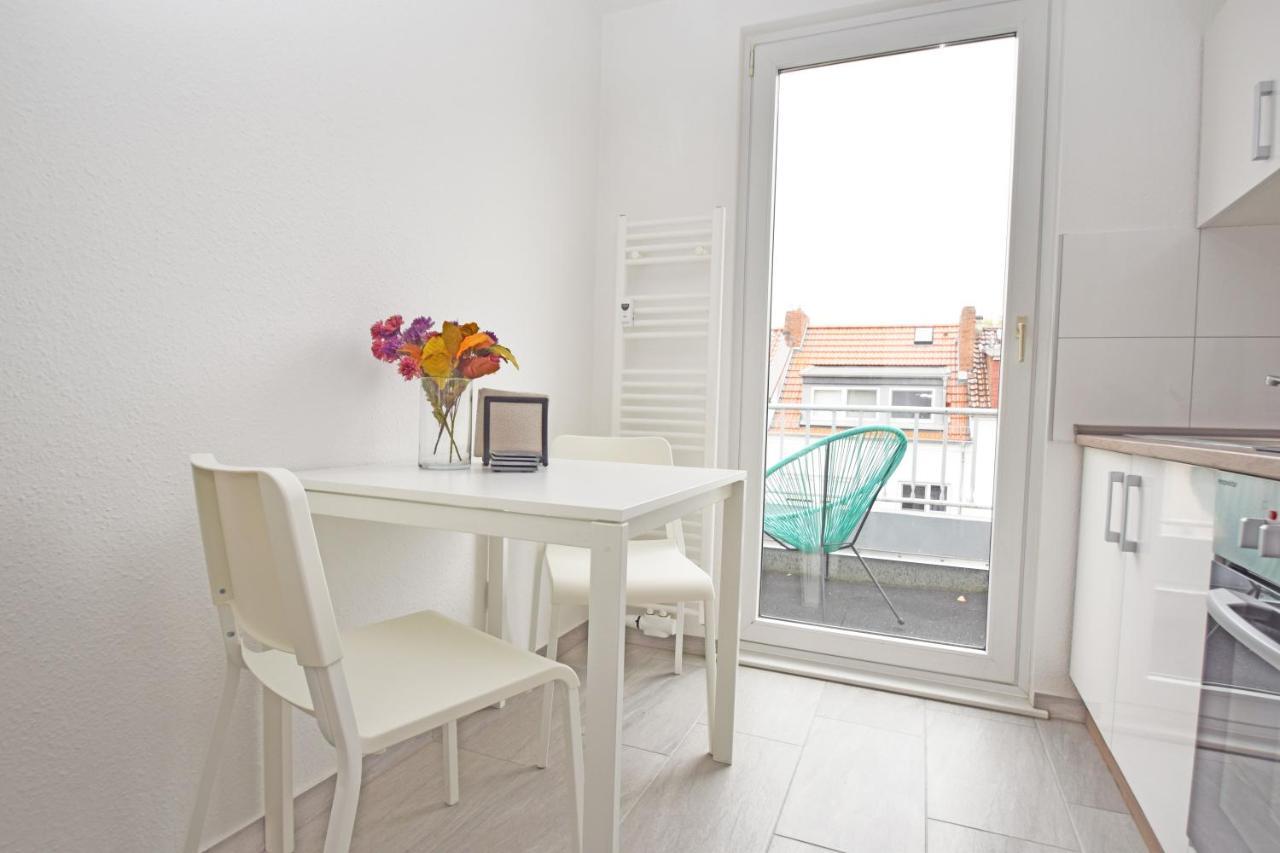 Zentrale Wohnung Im Herzen Des Viertels Бремен Екстериор снимка