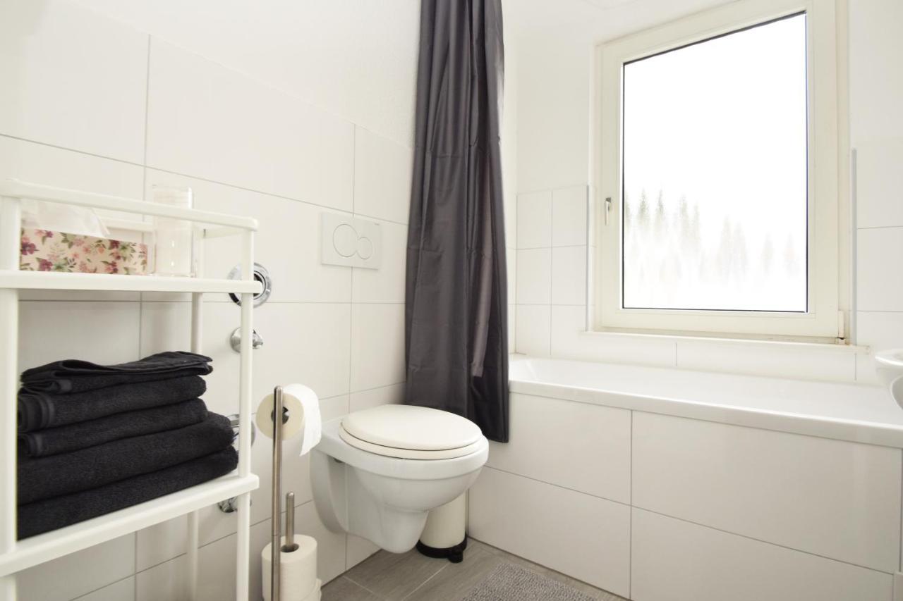 Zentrale Wohnung Im Herzen Des Viertels Бремен Екстериор снимка